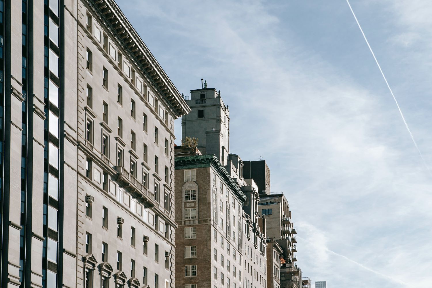 Image of a traditional UK building